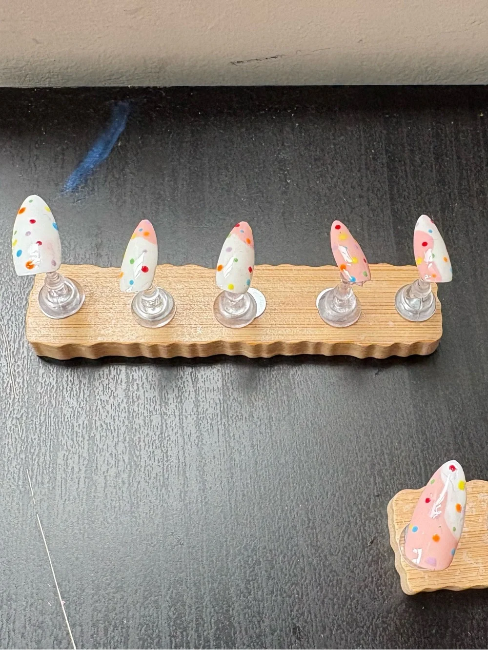 Kids Confetti Press-On Nail Set in White & Pink